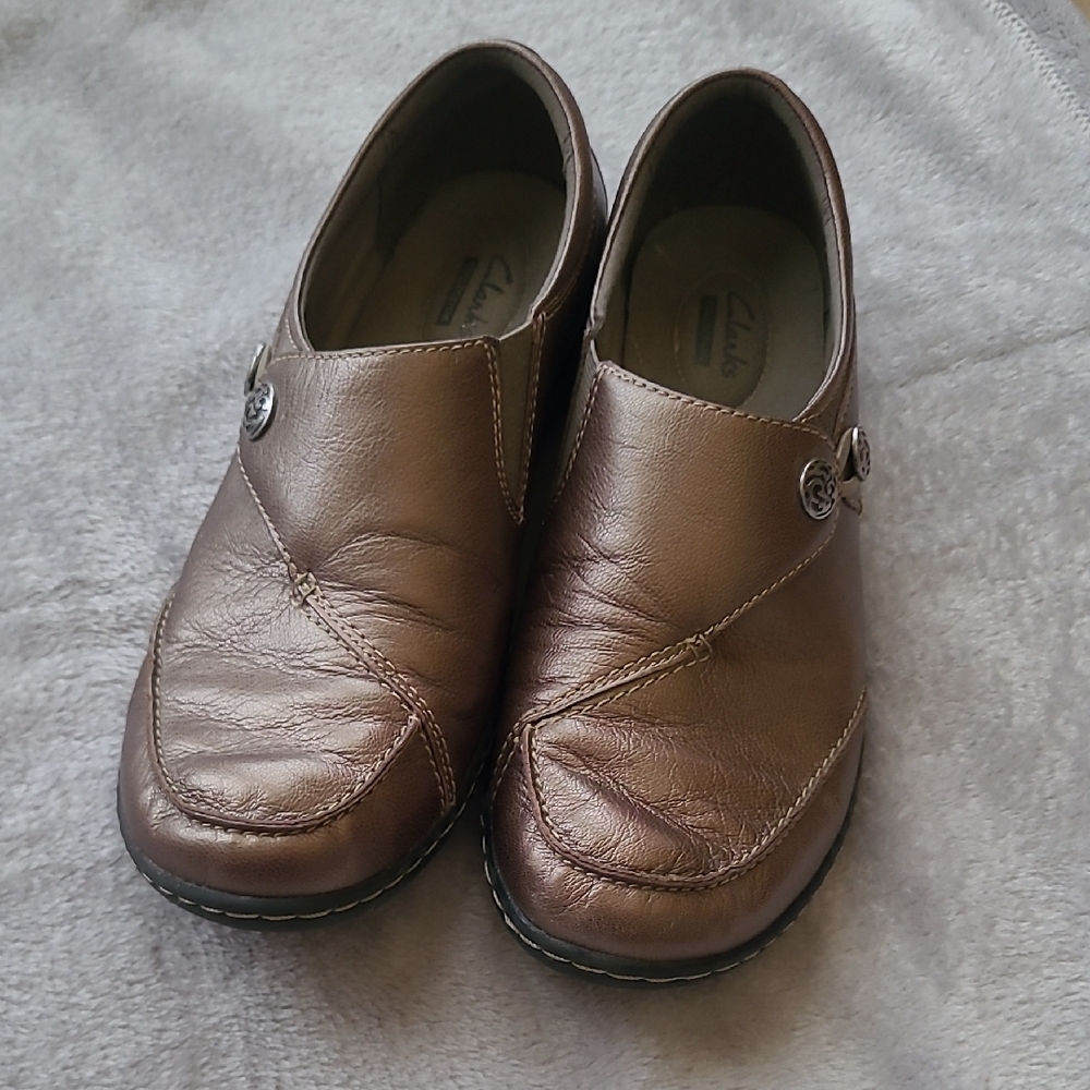 Clarks Brown Leather Loafers with Elastic Panels